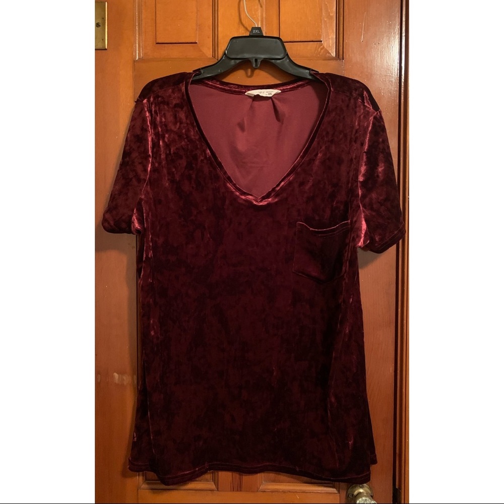 Velvet Legging Tee V-neck T-Shirt